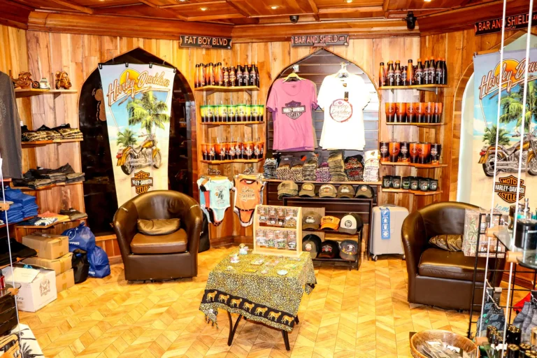 Inside_View_CigarLounge
