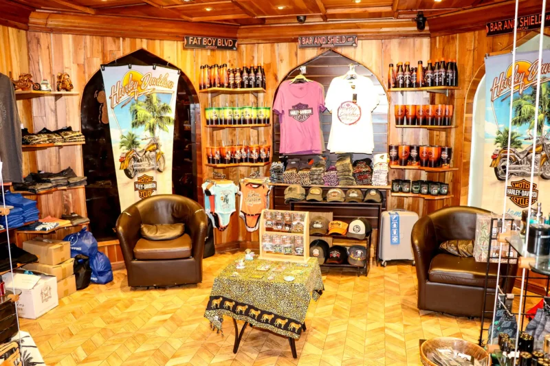 Inside_View_CigarLounge