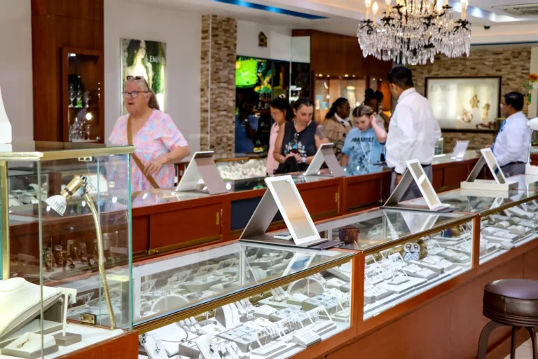 Inside_View_Diamonds