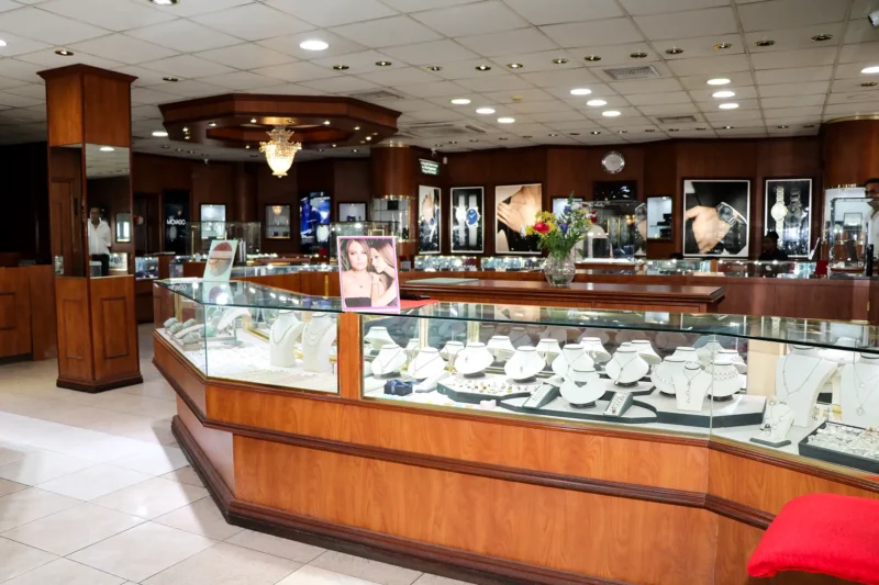Jewelery_Store_Inside